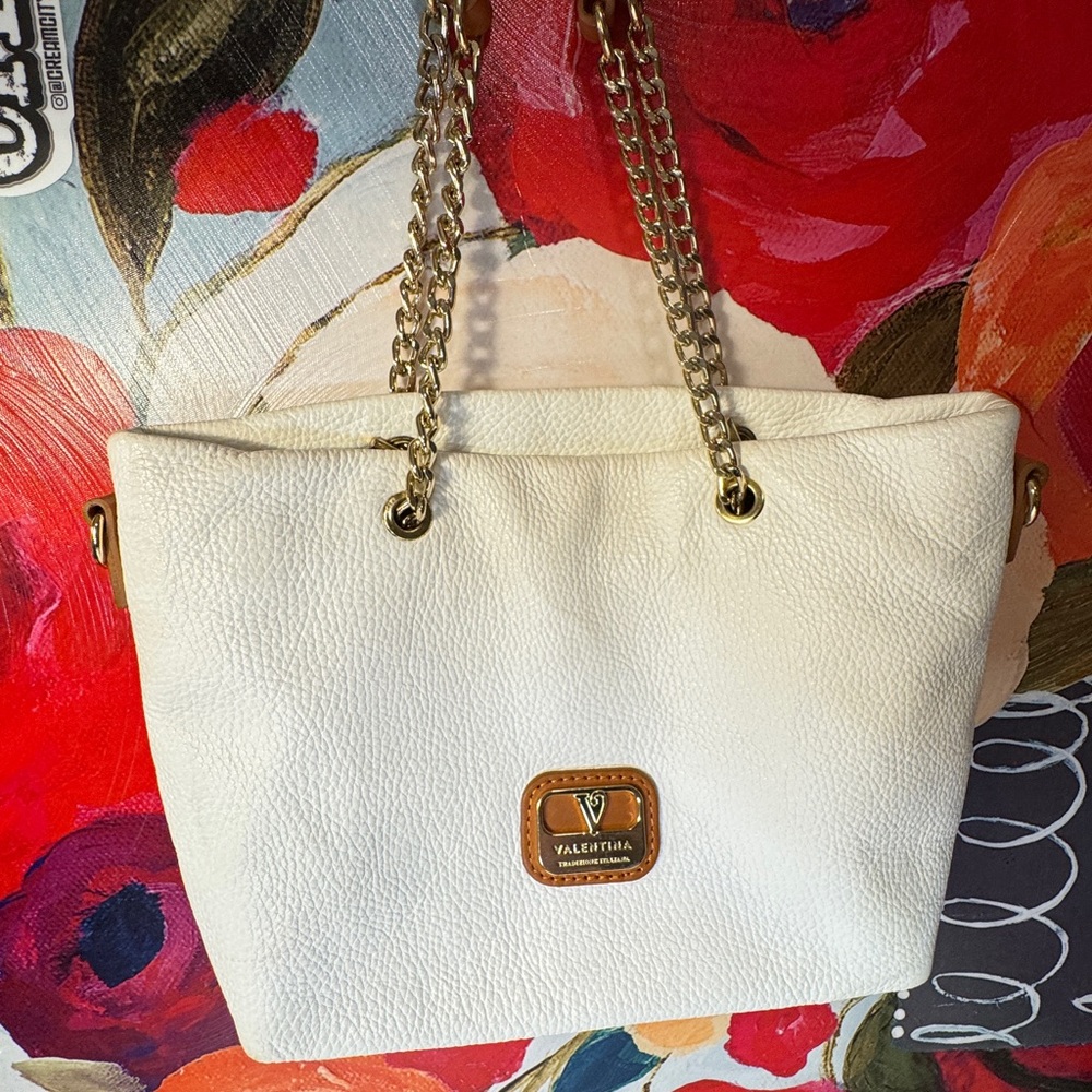 Valentina White Shoulder Bag with Gold Chain Straps - Picture 9 of 10